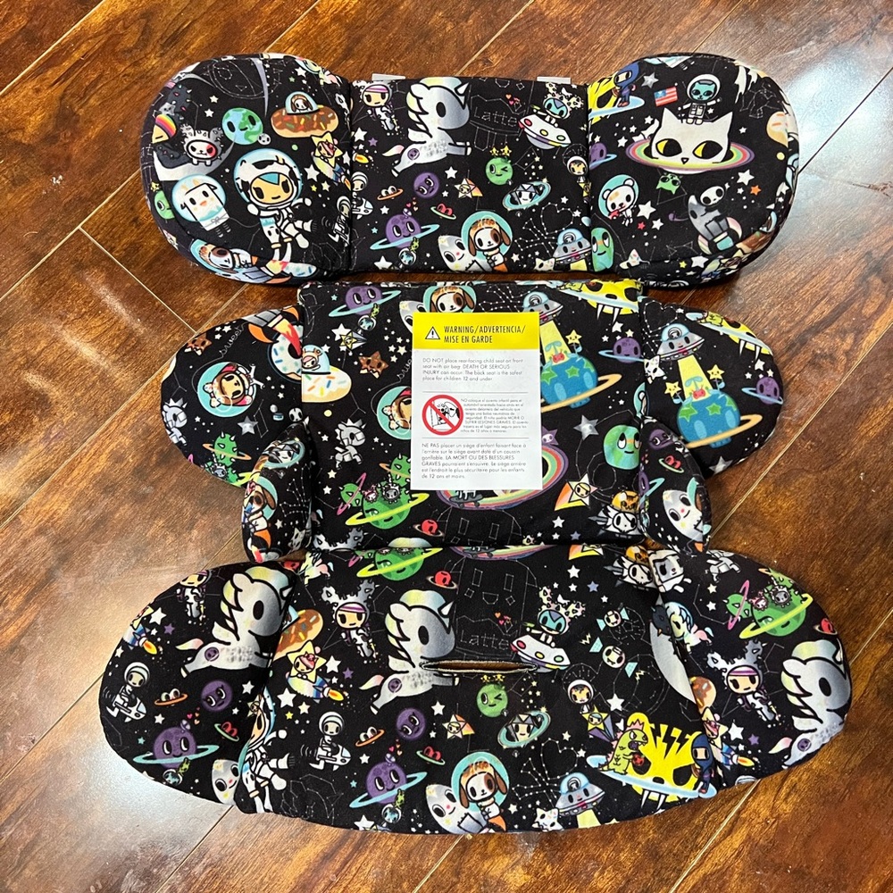 Clek infant thingy for foonf and Fllo car seats in space tokidoki print used